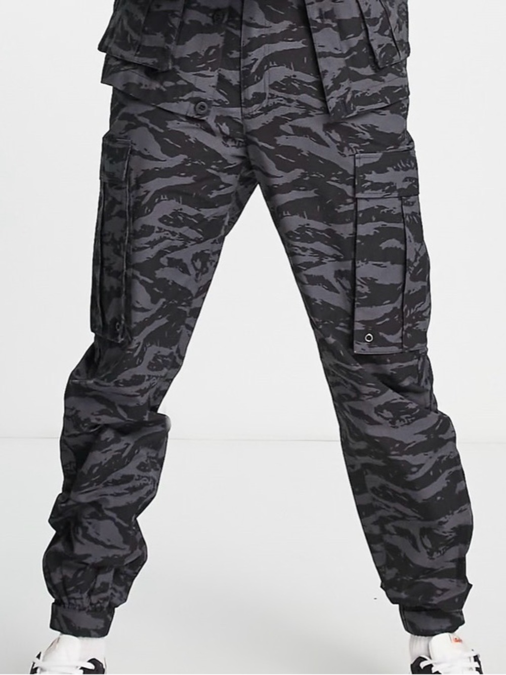 Topman Men's Black & Gray Camo Cargo Pants